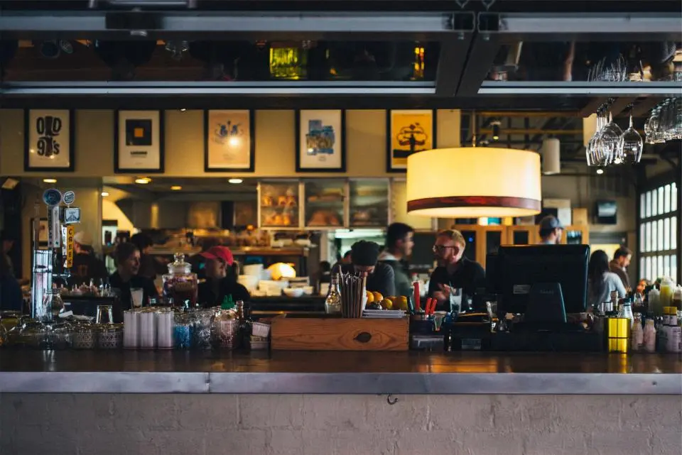 Restaurant waitlist management: Best practices for 2026